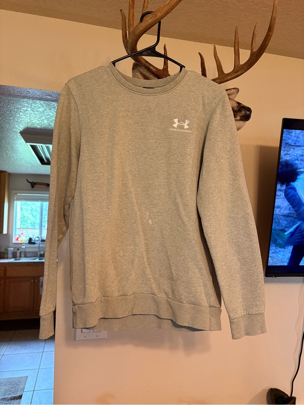 Under Armour Men’s Crewneck Sweatshirt - Heather Gray